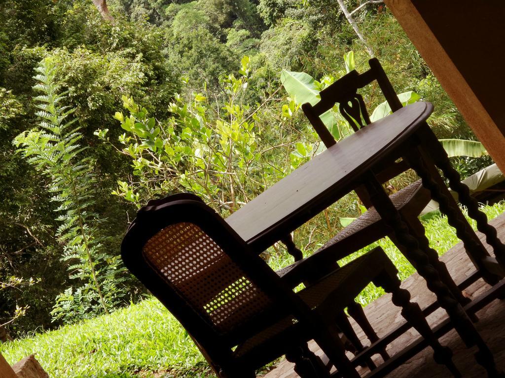 The Kandy Samadhicentre Hotel Narampanawa Exterior photo